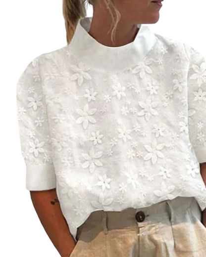 Amelia | Blusa de encaje con cuello alto