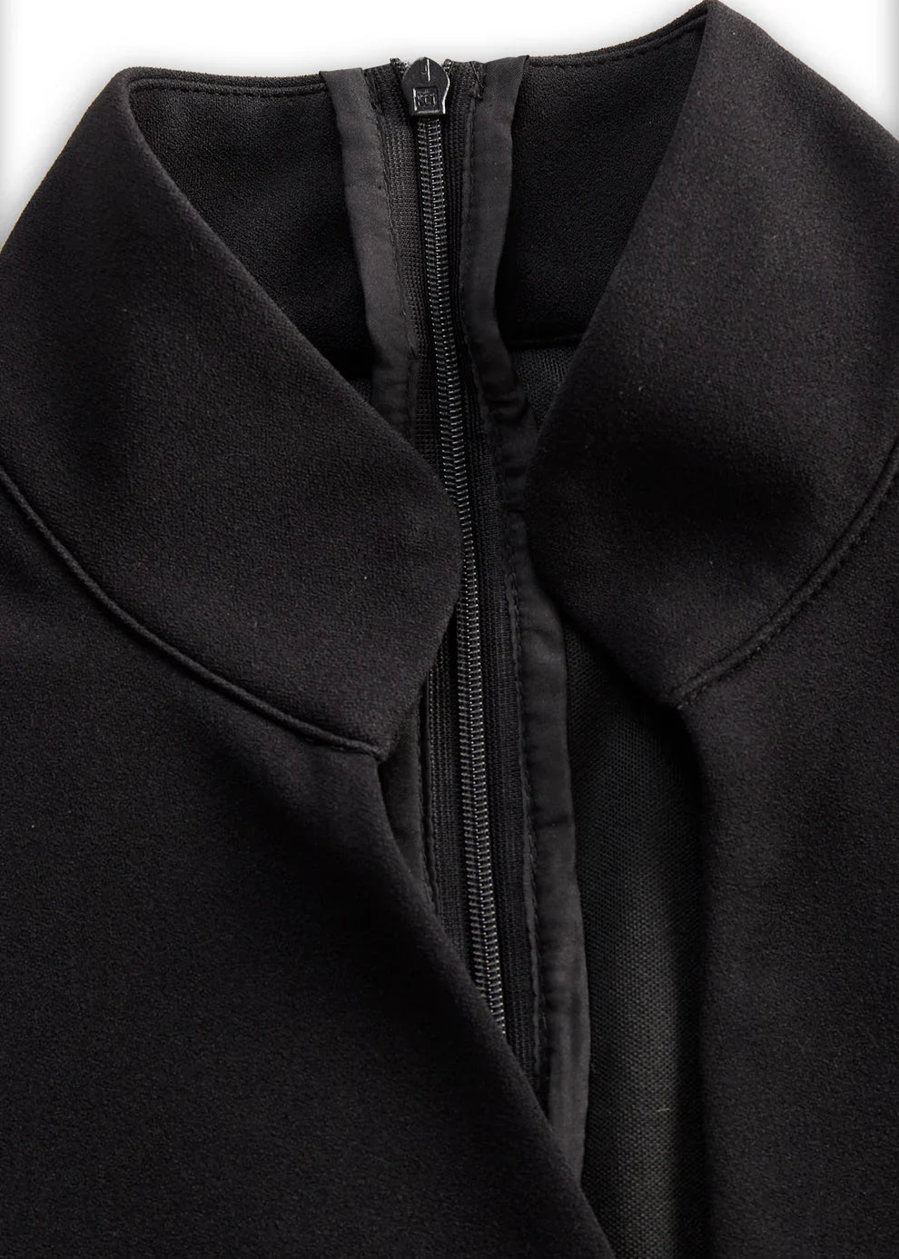 Isabella | Vestido negro refinado