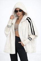 Natalia | Veste en fourrure à capuche