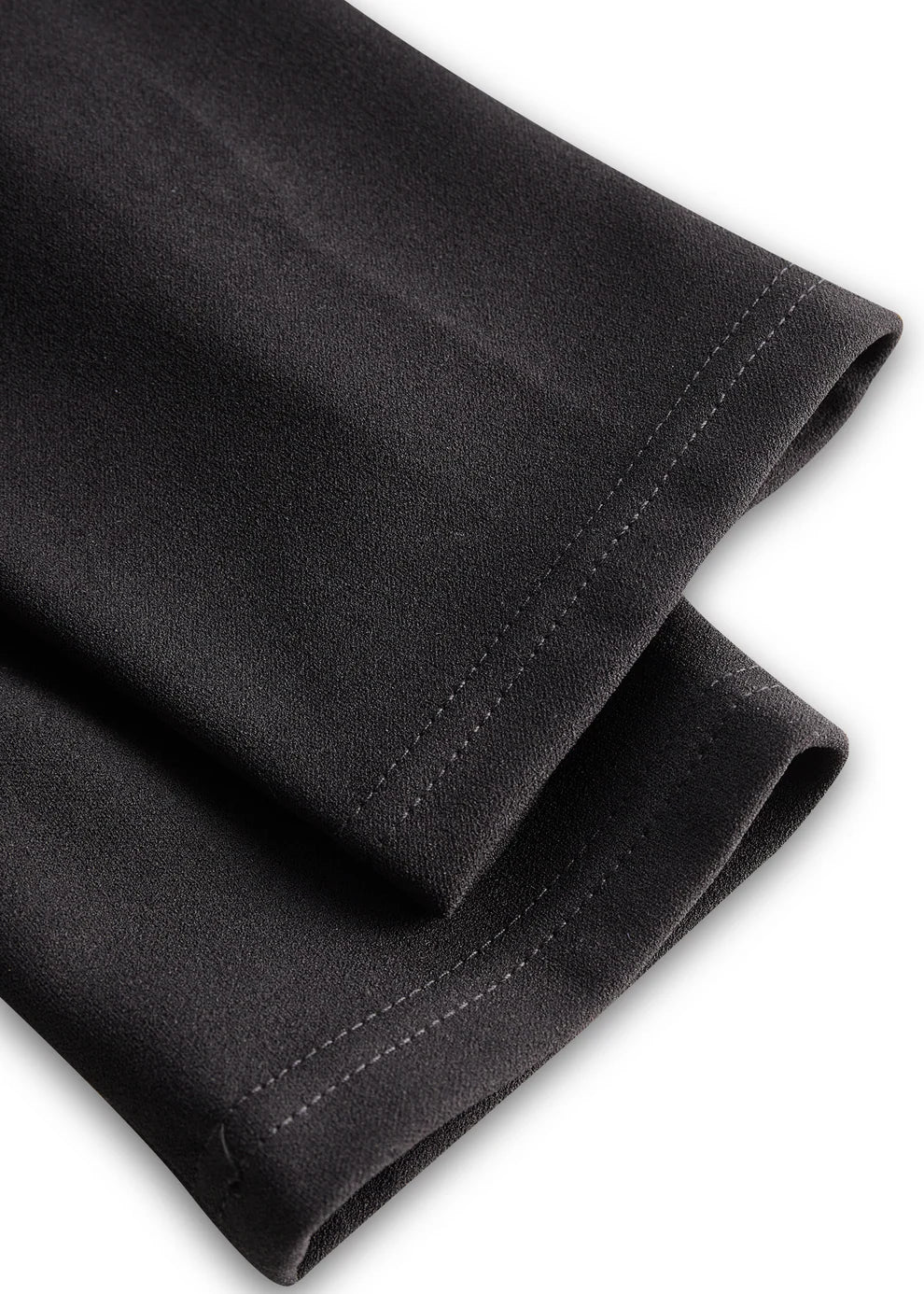 Isabella | Robe noire raffinée