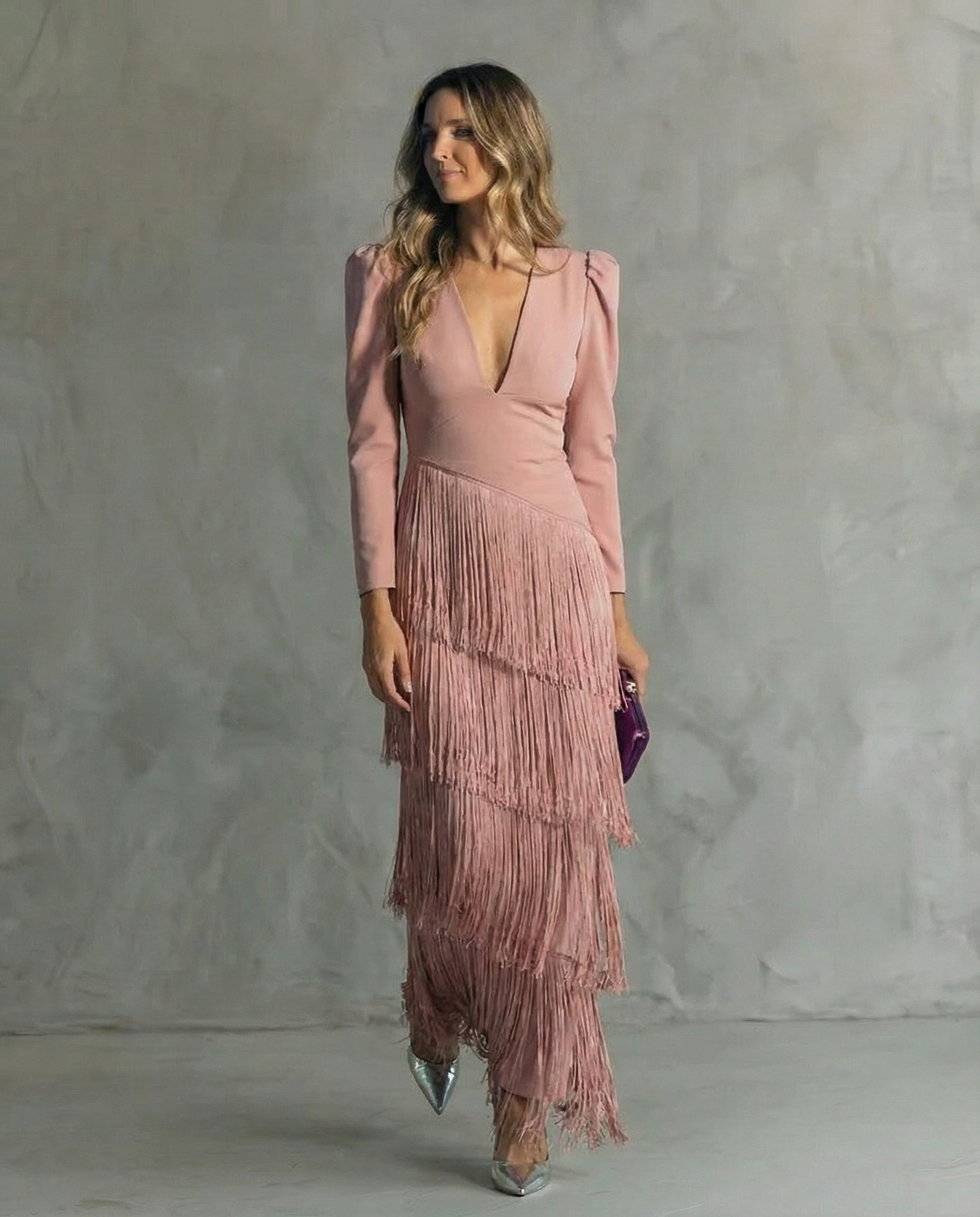 Clara™ | Elegante vestido midi con mangas de flecos