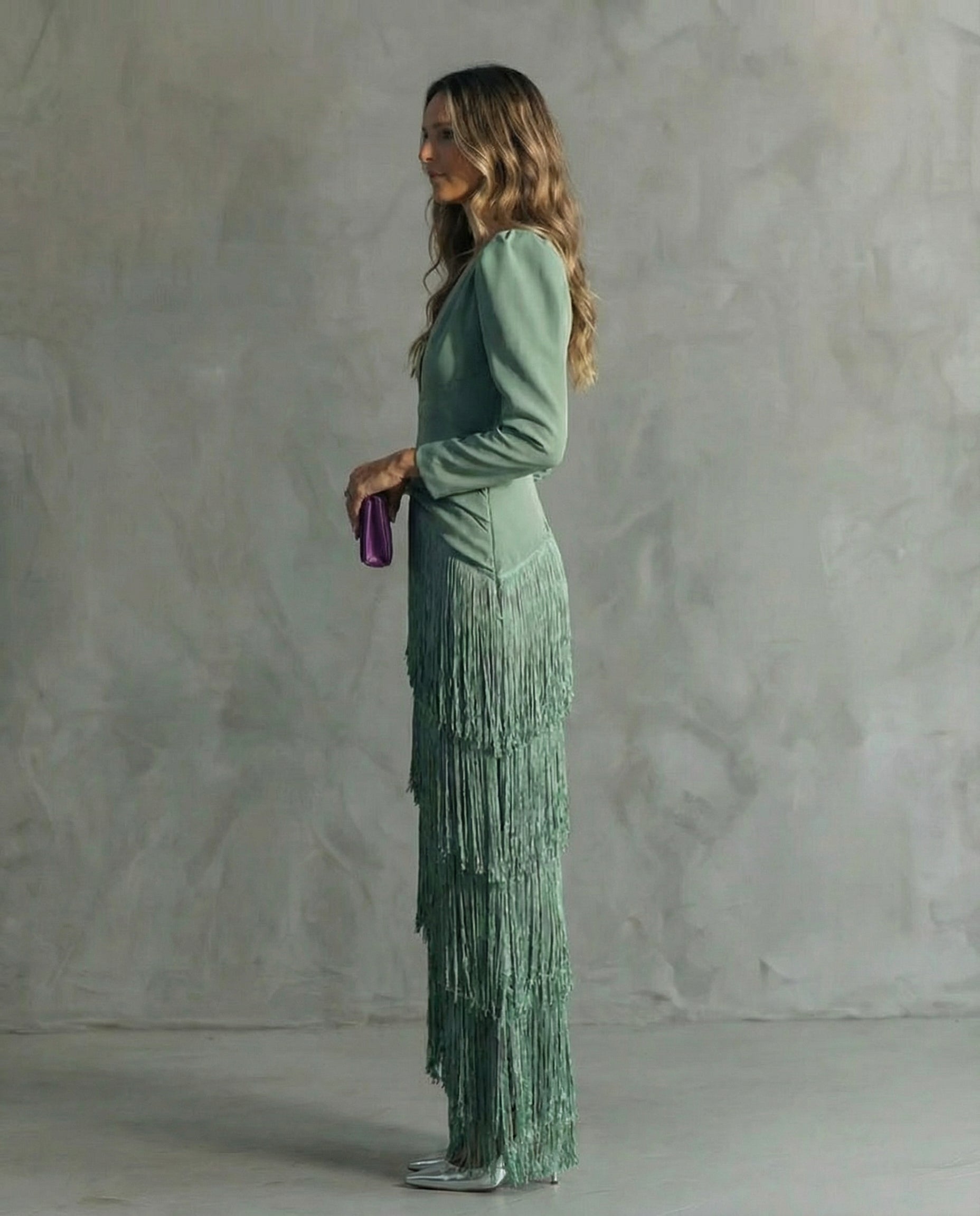 Clara™ | Elegante vestido midi con mangas de flecos